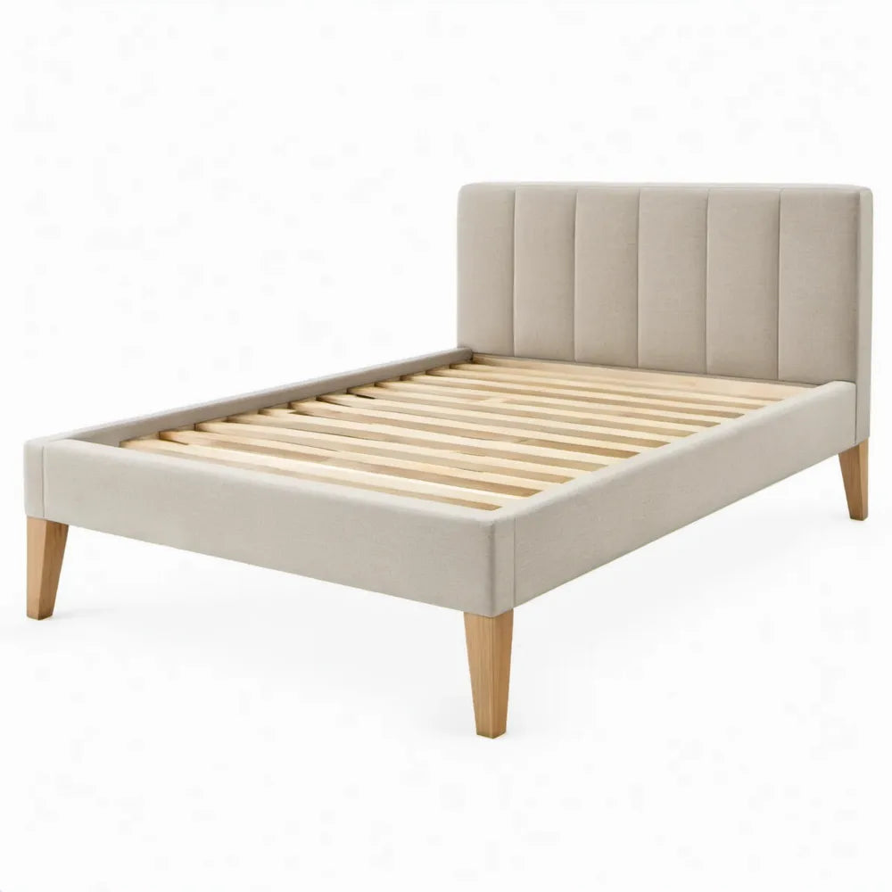 Gestoffeerd bedframe 160 x 200 cm beige met naturel houten poten en lattenbodem
